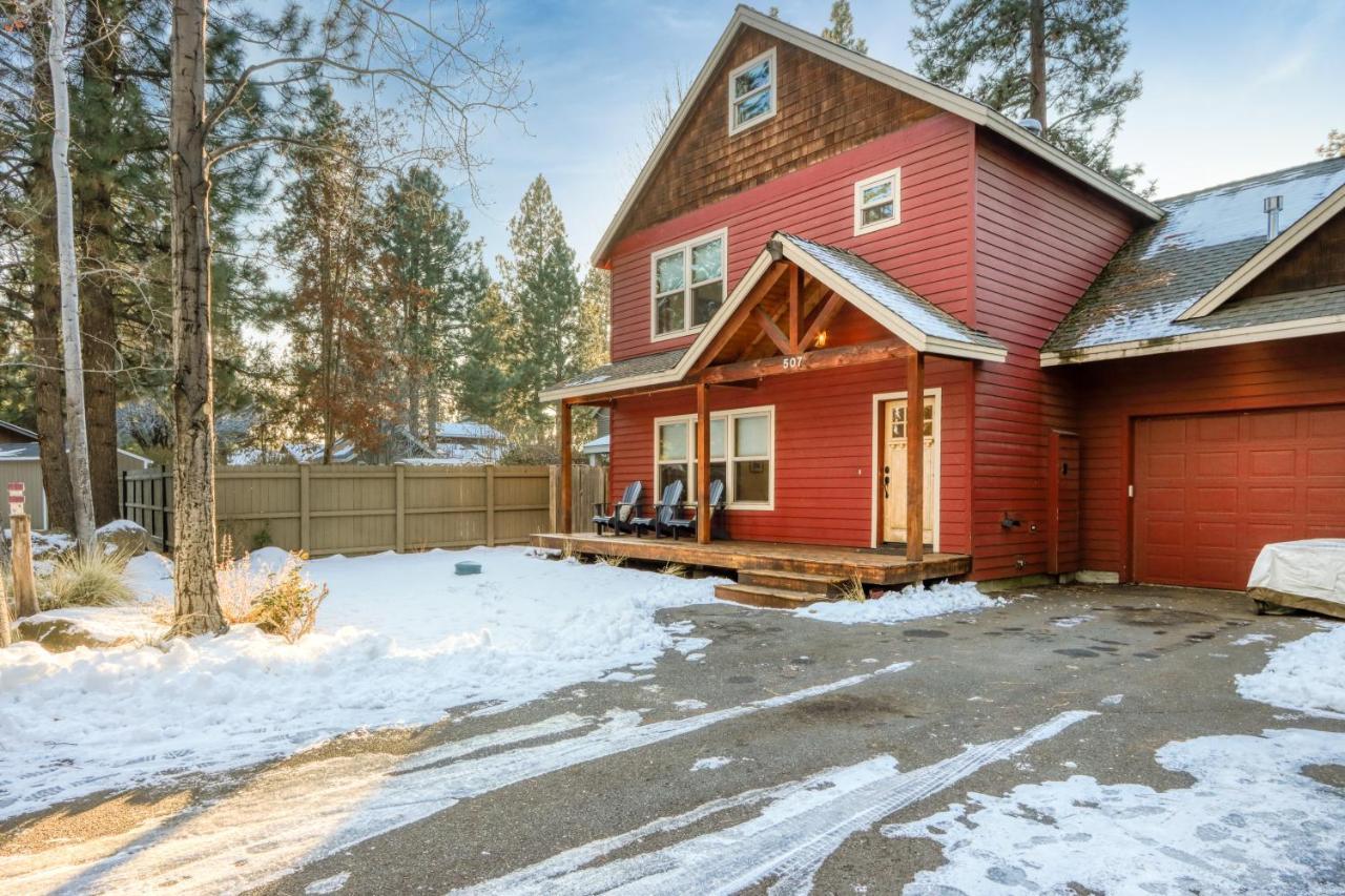 Oak Street Retreat Villa Sisters Luaran gambar