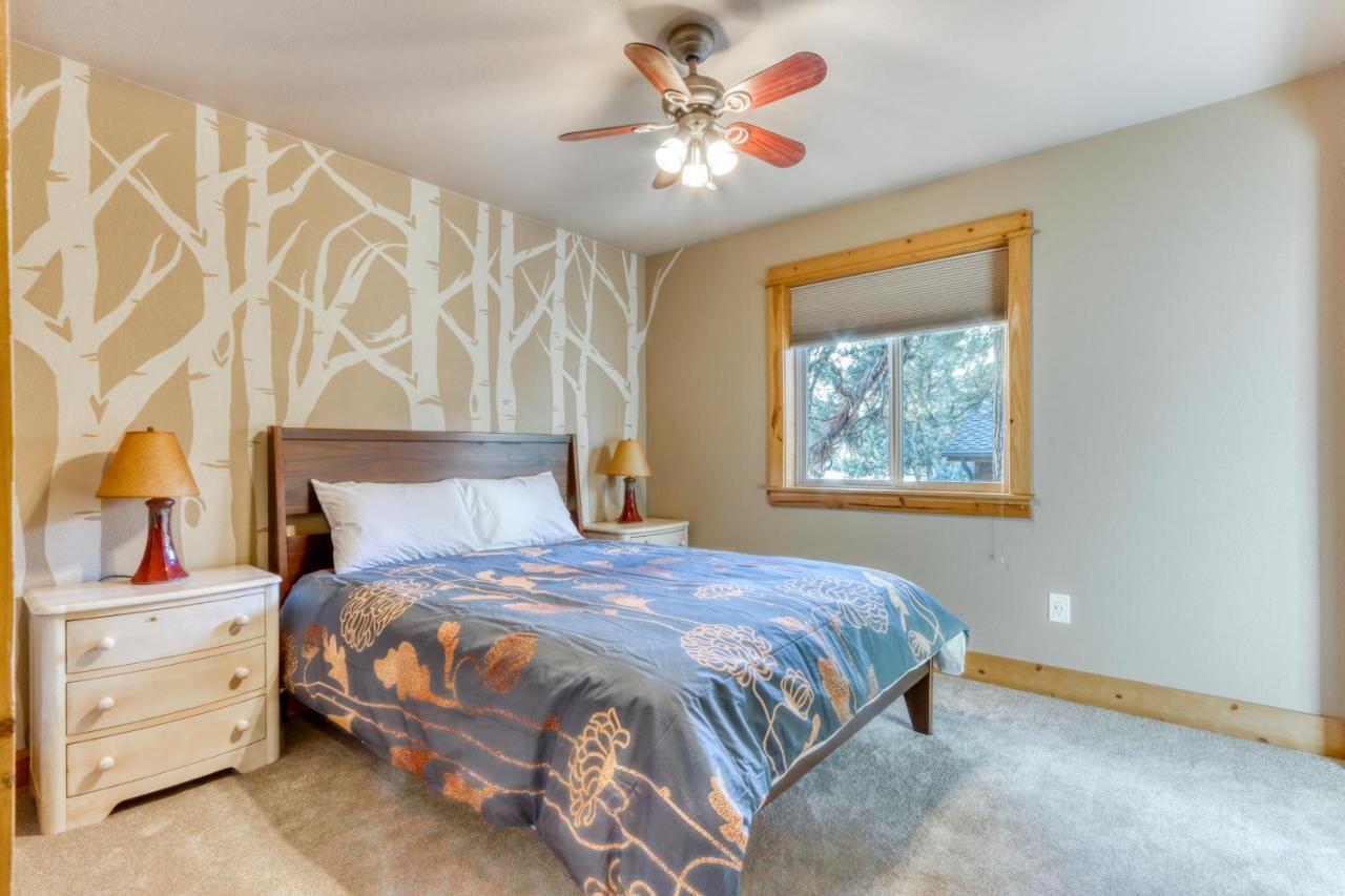 Oak Street Retreat Villa Sisters Luaran gambar